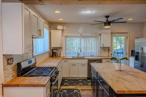 1116 Clinton, Algonac, MI 48001 photo 14