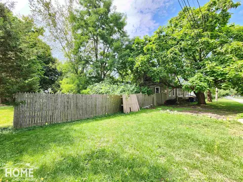 Exterior - 448 E Oliver, Corunna, MI 48817 photo 4 of 4