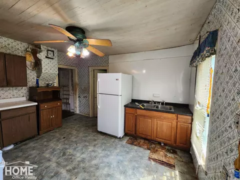 Kitchen - 448 E Oliver, Corunna, MI 48817 photo 2 of 2