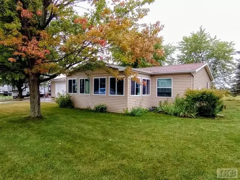 1371 Fairfield, Gladwin, MI 48624 photo 24