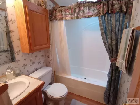 1371 Fairfield, Gladwin, MI 48624 photo 8