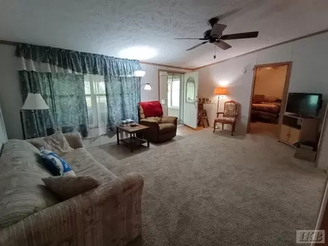 1371 Fairfield, Gladwin, MI 48624 photo 4