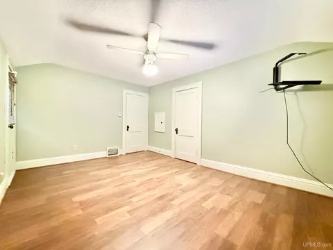 604 S 11th, Escanaba, MI 49829 photo 16