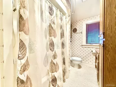 604 S 11th, Escanaba, MI 49829 photo 20