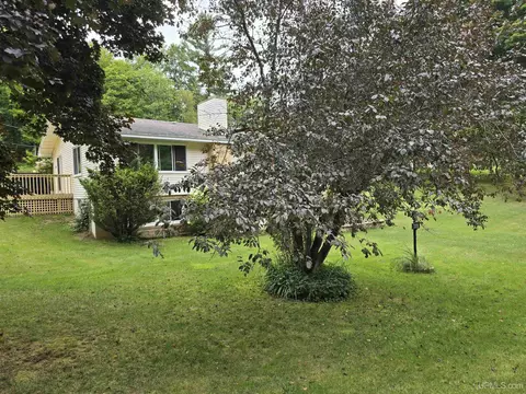 Exterior - 1115 Cooper Lk, Ishpeming, MI 49849 photo 6 of 16
