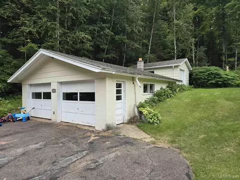 Exterior - 1115 Cooper Lk, Ishpeming, MI 49849 photo 9 of 16