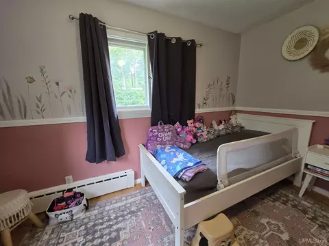 Bedroom - 1115 Cooper Lk, Ishpeming, MI 49849 photo 1 of 9