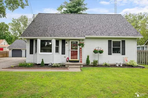 7063 Elmwood, Temperance, MI 48182