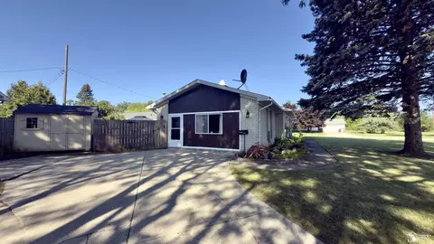 Exterior - 1338 Calgary, Monroe, MI 48162 photo 3 of 8