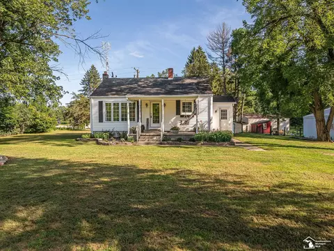 16325 Dixon, Petersburg, MI 49270