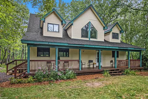 8480 Frith, Columbus, MI 48063