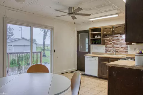 309 N Herring, Ashley, MI 48806 photo 5