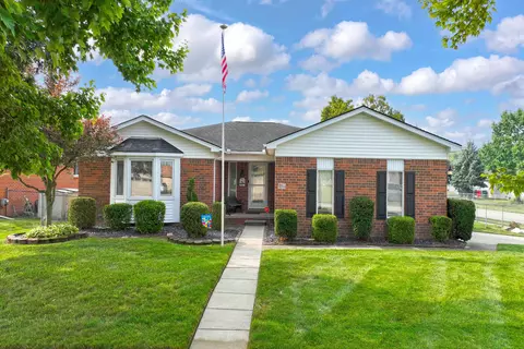 17744 White Plns, Macomb, MI 48044