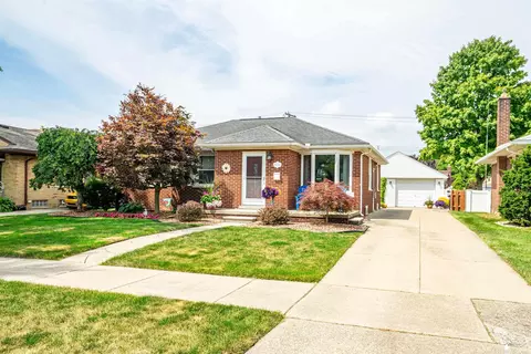 3530 Edsel, Trenton, MI 48183