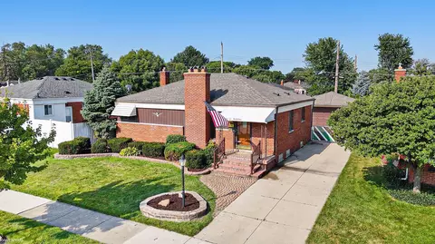 31229 Share, Saint Clair Shores, MI 48082