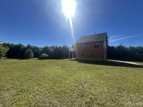 Exterior - N8041 Harborview, Munising, MI 49862 photo 8 of 10