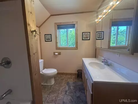 Bath - N8041 Harborview, Munising, MI 49862 photo 6 of 6