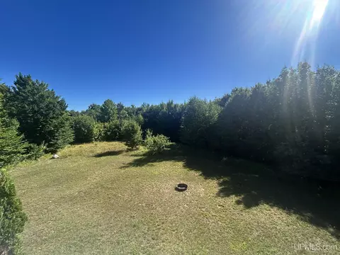 Exterior - N8041 Harborview, Munising, MI 49862 photo 6 of 10