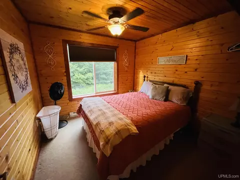 Bedroom - N8041 Harborview, Munising, MI 49862 photo 2 of 3