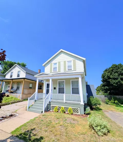 238 W Michigan, Marquette, MI 49855