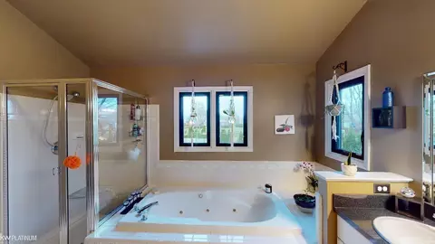 Bath - 49344 Shenandoah, Macomb, MI 48044 photo 1 of 4