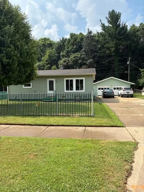 380 Cherry, Coloma, MI 49038