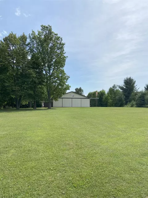 Exterior - 1580 Bunkerhill, Gladwin, MI 48624 photo 2 of 3