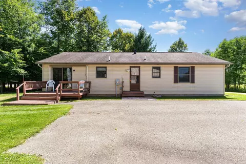Exterior - 1580 Bunkerhill, Gladwin, MI 48624 photo 1 of 3