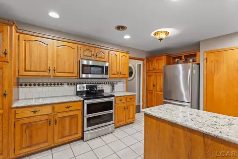 Kitchen - 1320 E Oregon, Adrian, MI 49221 photo 2 of 8