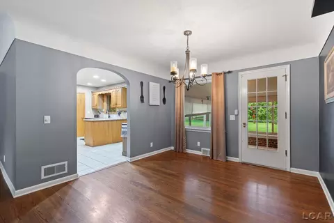 Dining - 1320 E Oregon, Adrian, MI 49221 photo 1 of 2