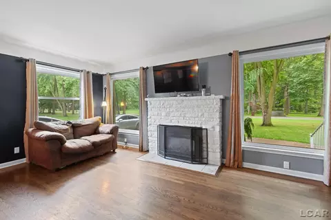 Other - 1320 E Oregon, Adrian, MI 49221 photo 4 of 19