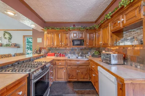 2179 Timber, Harrison, MI 48625 photo 15