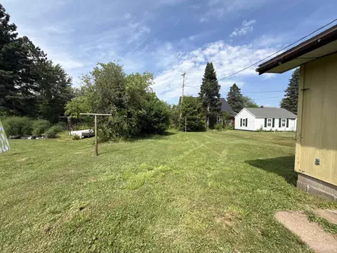 Exterior - 809 E Pierce, Wakefield, MI 49968 photo 7 of 9