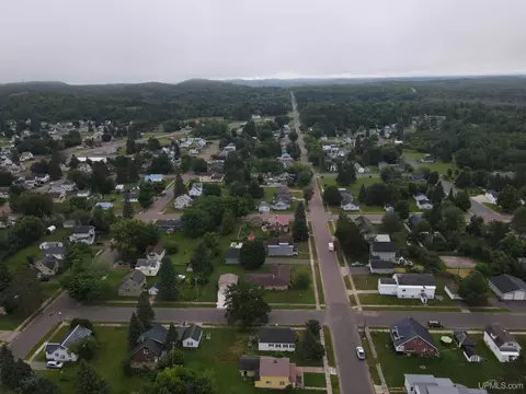 View/Area - 809 E Pierce, Wakefield, MI 49968 photo 7 of 7