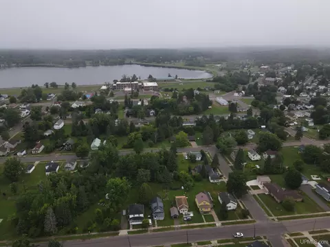 View/Area - 809 E Pierce, Wakefield, MI 49968 photo 3 of 7