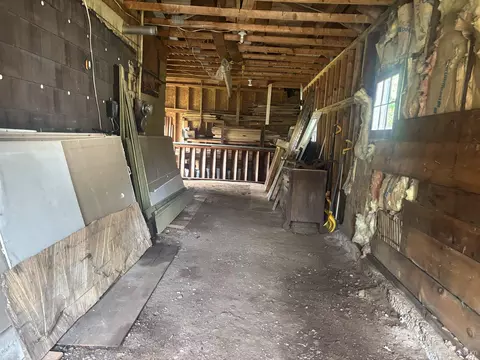 Entry Way - 809 E Pierce, Wakefield, MI 49968 photo 8 of 9