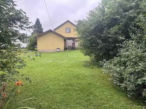 Exterior - 809 E Pierce, Wakefield, MI 49968 photo 8 of 9