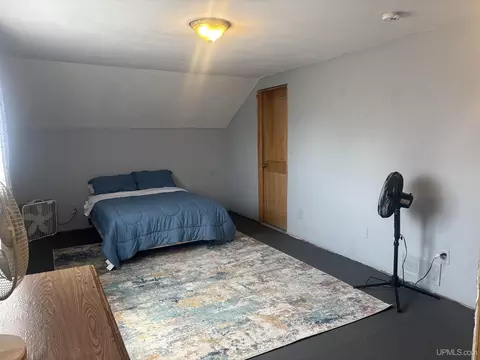 Bedroom - 809 E Pierce, Wakefield, MI 49968 photo 5 of 7