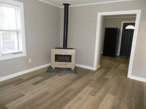 Living - 400 N N Riv, Gladwin, MI 48624 photo 1 of 2