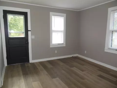 Living - 400 N N Riv, Gladwin, MI 48624 photo 2 of 2