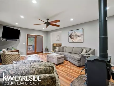 Living - 17550 Bordman, Armada, MI 48005 photo 7 of 7