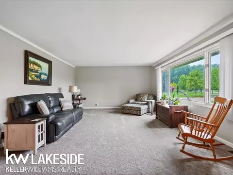 Living - 17550 Bordman, Armada, MI 48005 photo 1 of 7