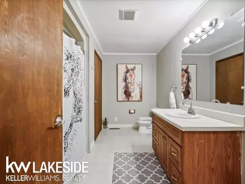 Bath - 17550 Bordman, Armada, MI 48005 photo 2 of 3