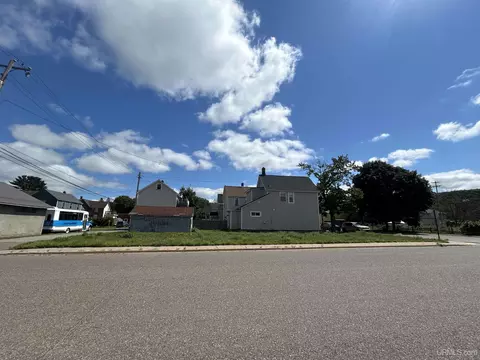 401 Cleveland, Ishpeming, MI 49849 photo 8