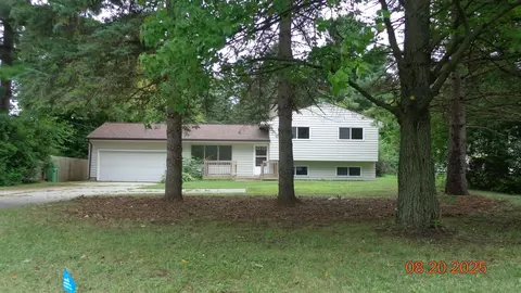 4562 Dobie, Okemos, MI 48864