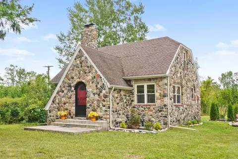 7924 Gratiot, Columbus, MI 48063