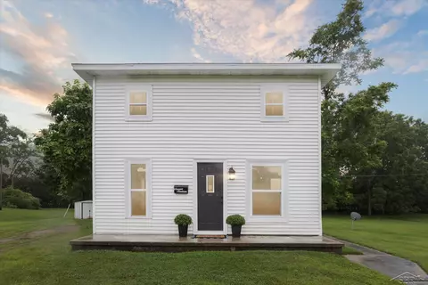716 N Cass, Vassar, MI 48768