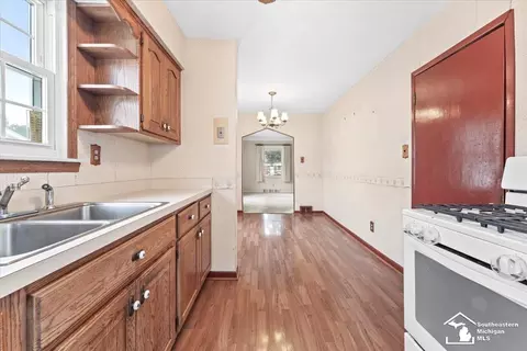 Kitchen - 7924 Pelham, Taylor, MI 48180 photo 2 of 2