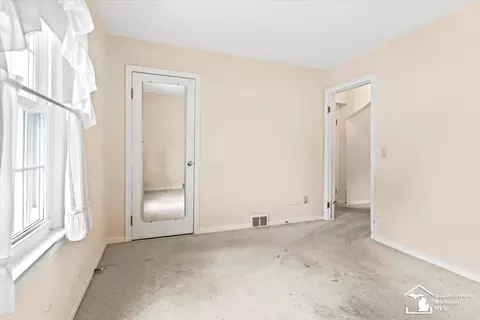 Bedroom - 7924 Pelham, Taylor, MI 48180 photo 2 of 8
