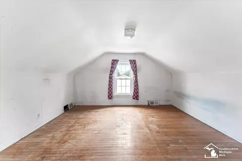 Bedroom - 7924 Pelham, Taylor, MI 48180 photo 5 of 8